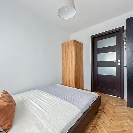 Vista Ugorek * Krakow